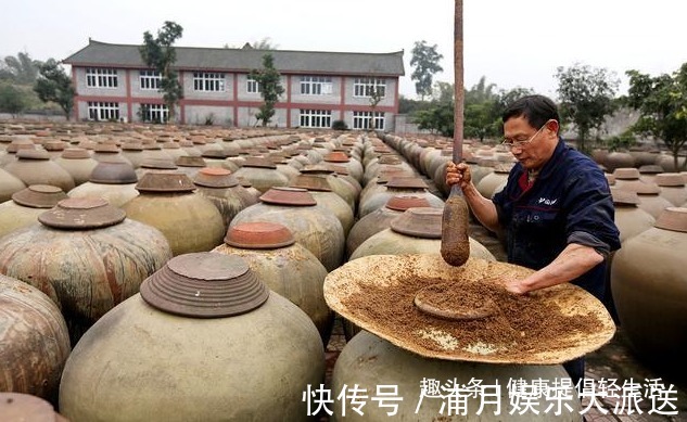 白酒|没有“保质期”的4种食物,存放几年再吃,营养丰盛对身体好处多