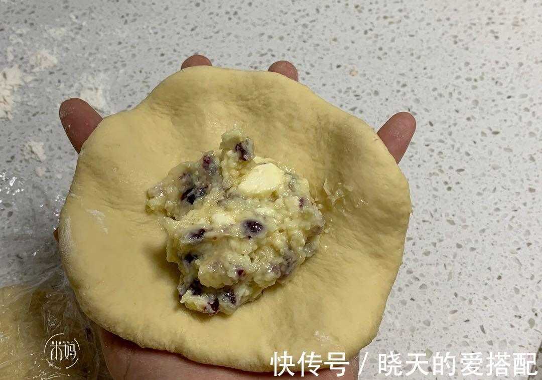 蔓越莓|外面卖20元一个的面包,自己在家做,10元能做10个,做法一看就会