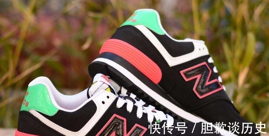 大街|学校“烂大街”的几款鞋子,AJ只能排第三,第一都穿过