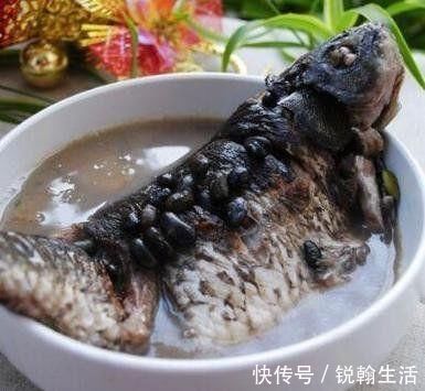 腹部|宅在家肚子大赘肉多?每天2个动作3杯水,快速消脂,突破减肥瓶颈