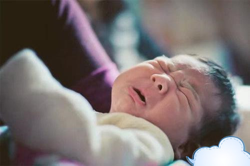 饭碗|有一种“大意”叫用开水烫奶瓶,妈妈是省事了,可受苦的是宝宝!