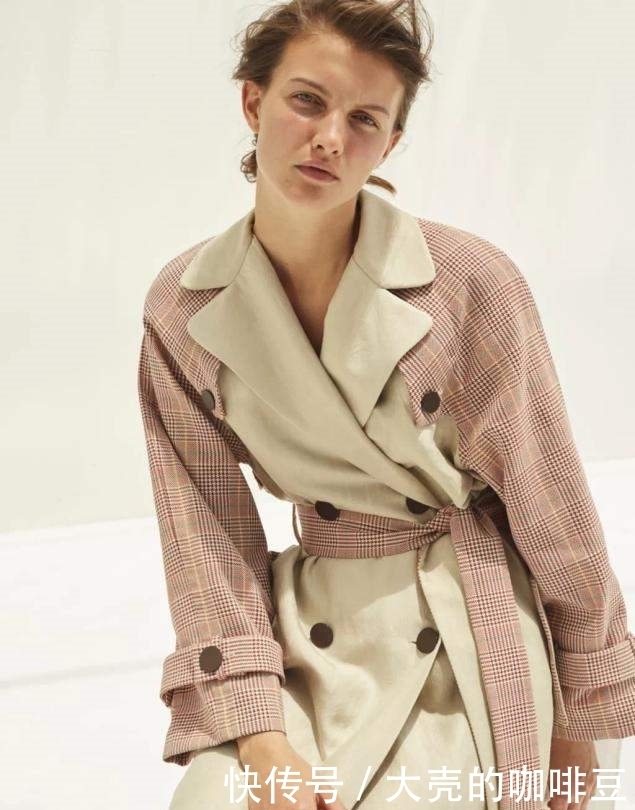 见过大场面的女人，春天穿风衣，都不会配这3种内搭，邋遢掉档次