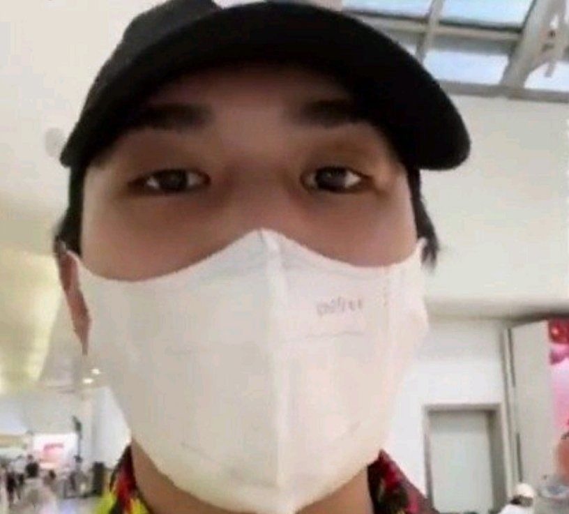 普及度|韩美娟被淘汰后飘了，当街问认不认识他，被认成王力宏后表情亮了