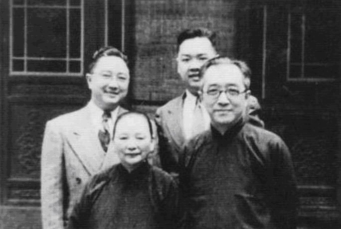 洗洗|民国趣事:胡适得了痔疮,疼痛难忍写日记,并称,想好就得多洗洗