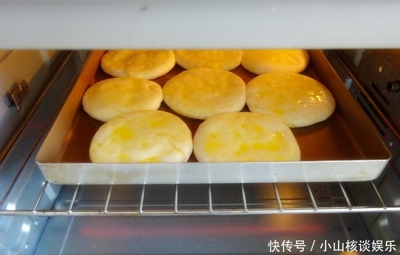 夏天早餐饼这么做,无油烟,香酥又暄松,真好吃,儿子最爱
