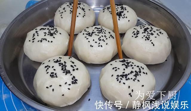 面粉|在家面粉别炸油条了,开水一烫,比蛋糕烧饼还香,真的非常美味