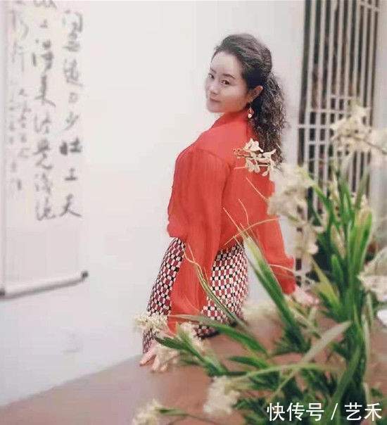 中国书法&庹静:书法界的巾帼秀