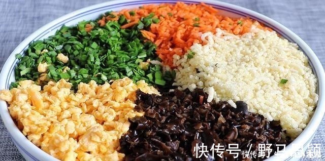 这才是素馅饺子最好吃的做法,教你调馅秘方,吃起来比肉饺子都香