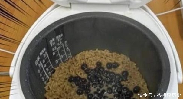 米香还|又一“黑暗网红美食”现世?你试过“珍珠奶茶”煮饭吗?那么问题来了