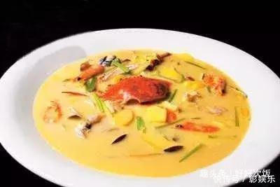 年夜饭菜谱:丸子蛋汤,梅菜扣肉,瘦肉番茄粉丝汤