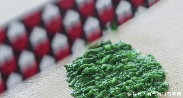  育儿|分享孩子爱吃的青菜山药糕，甜香软嫩，美味营养，不错的育儿辅食