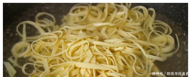 凉拌豆腐皮|豆腐皮最好吃的做法,不用炒,不涮火锅,吃一次就念念不忘!