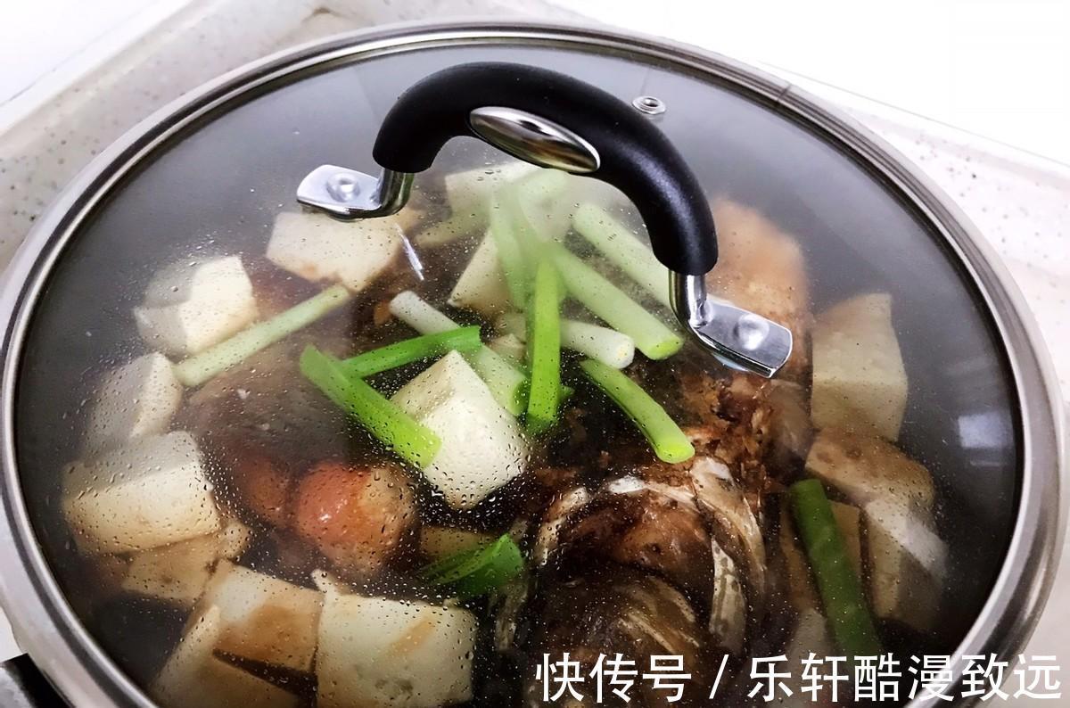 鲜美|夏天多给家人吃鱼,鲜美不腻,用豆腐一起炖至,全家都爱吃