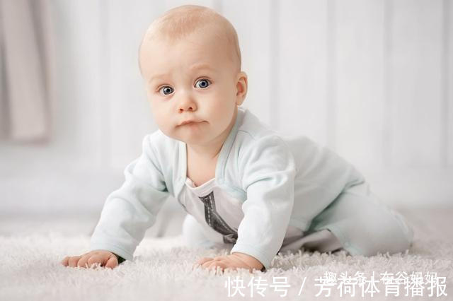 站立|6-12月龄宝宝发育重点,符合说明发育很好,你家娃有如下表现吗?