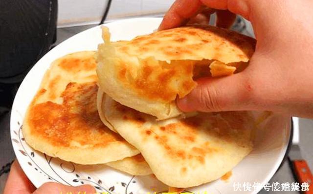 一碗面粉一个鸡蛋,又脆又香,自己在家做,比油条还好吃,收藏了