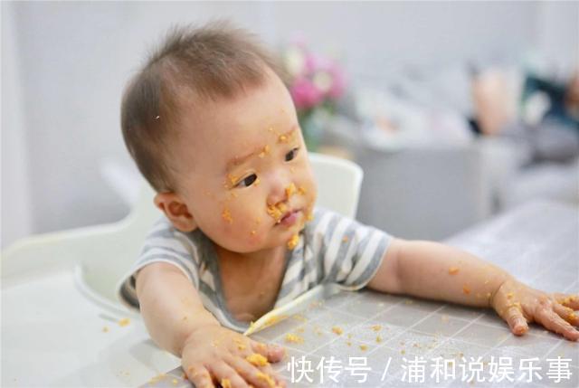 孩子|自主进食促进人格形成,遵循“三不两要”,让孩子享受自己吃饭