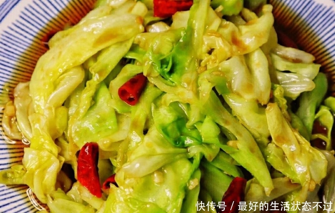 美食家常菜推荐：手撕包菜，胡萝卜炒蘑菇，西兰花炒鸡胸肉，做法特别简单