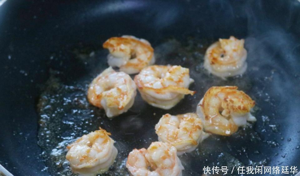 美味|天气转冷，别忘了吃秋天第一鲜，炒鸡蛋营养美味，增强抵抗力