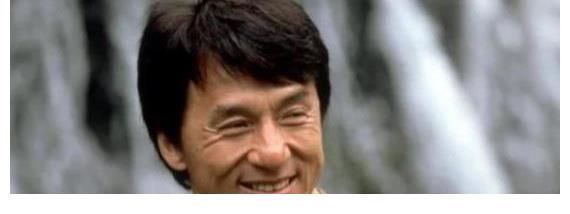 录制现场失控,何炅愤然离场,成龙一脚踢向主持,网友直呼活该