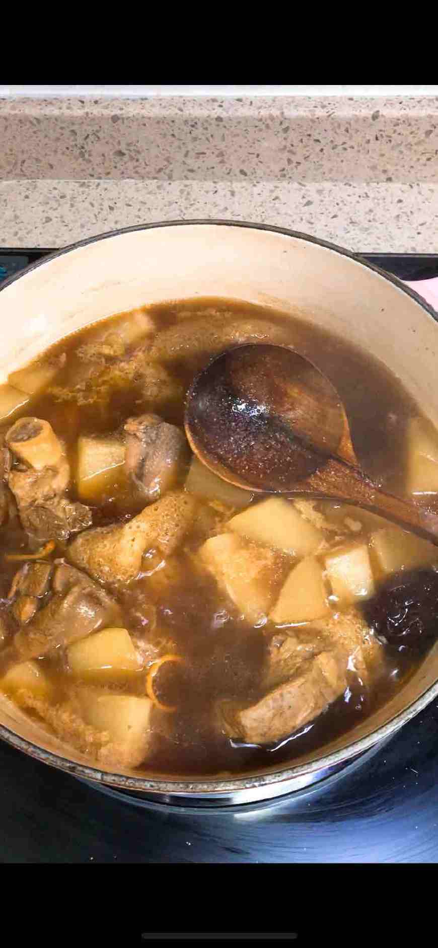 炖羊肉,可别只用水!加点它比原来滋补3倍,羊肉不膻更香嫩