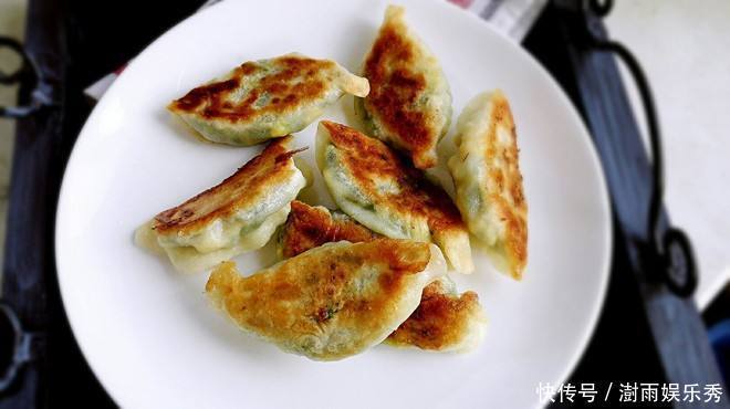 酥软|早餐我做了此美味,香脆酥软,简单快手就是一锅,当早餐一级棒