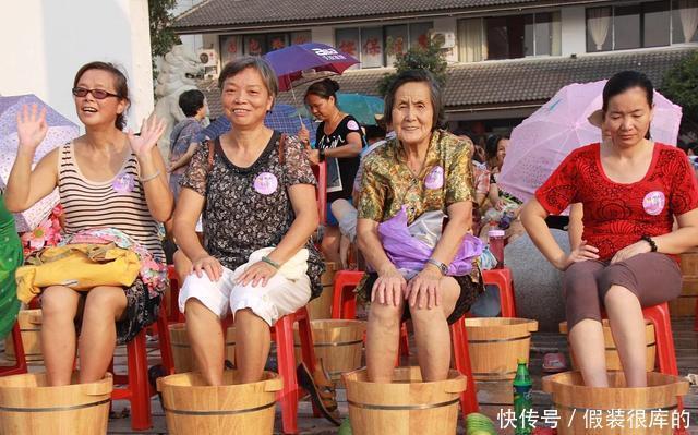 晚上泡脚好处多，但要谨记“五不要”，希望你