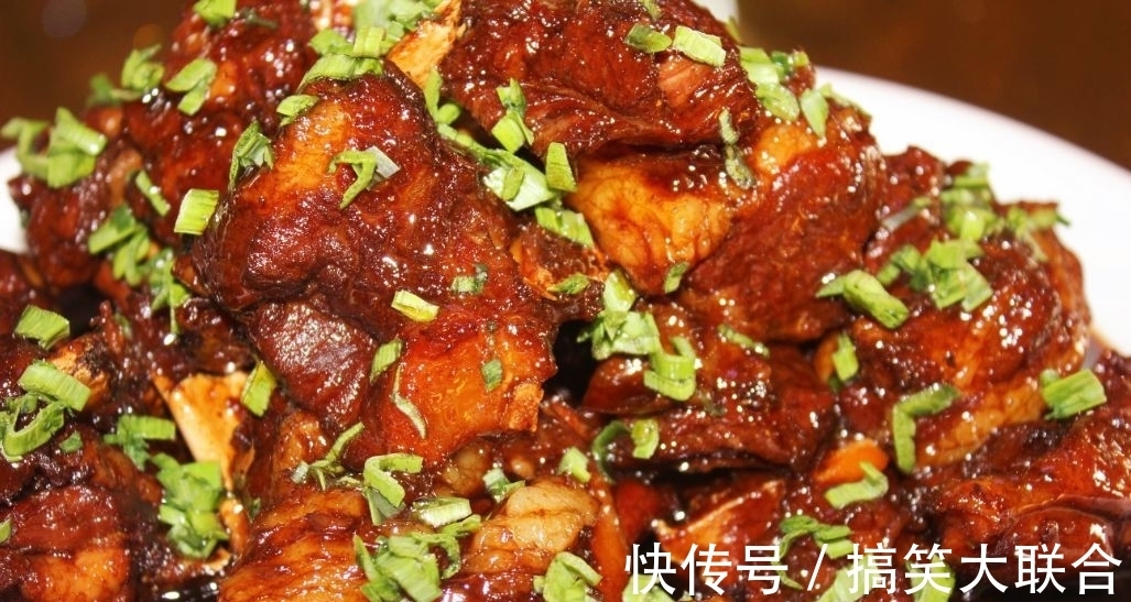 红烧羊肉|美味好吃的红烧羊肉，羊肉色泽深红、糯而不散、浓香悦目！
