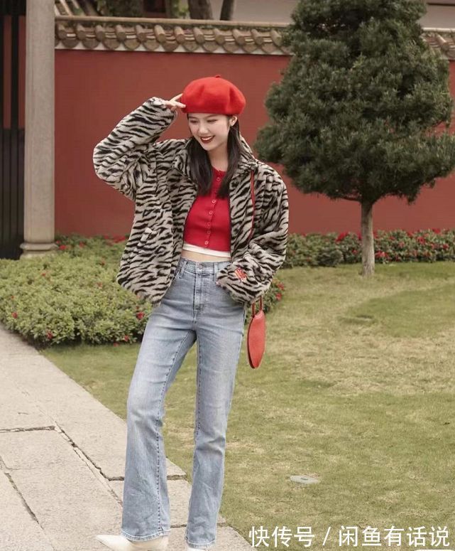 配色 建议中年女性,过年穿红色记住“3种配色+3个技巧”,时髦又高级