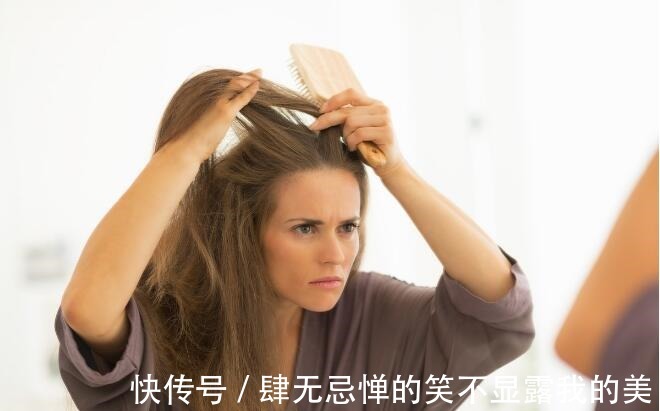 发痒|头发刚“打湿”就抹洗发水难怪头皮发痒,一天不洗头就开始出油