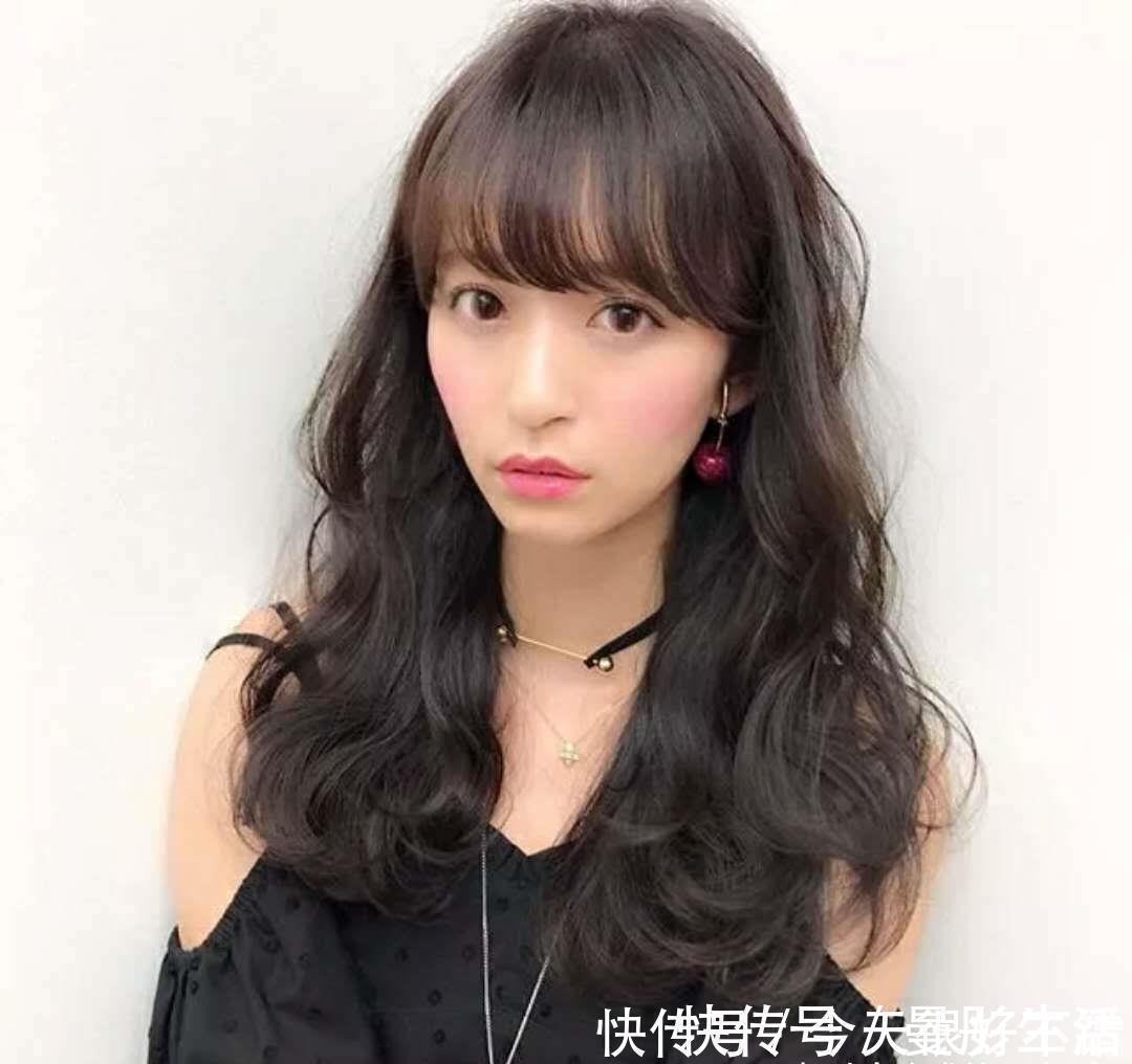 短发|女人是留长发好看,还是短发好看?只要你喜欢,别人看着好看就香