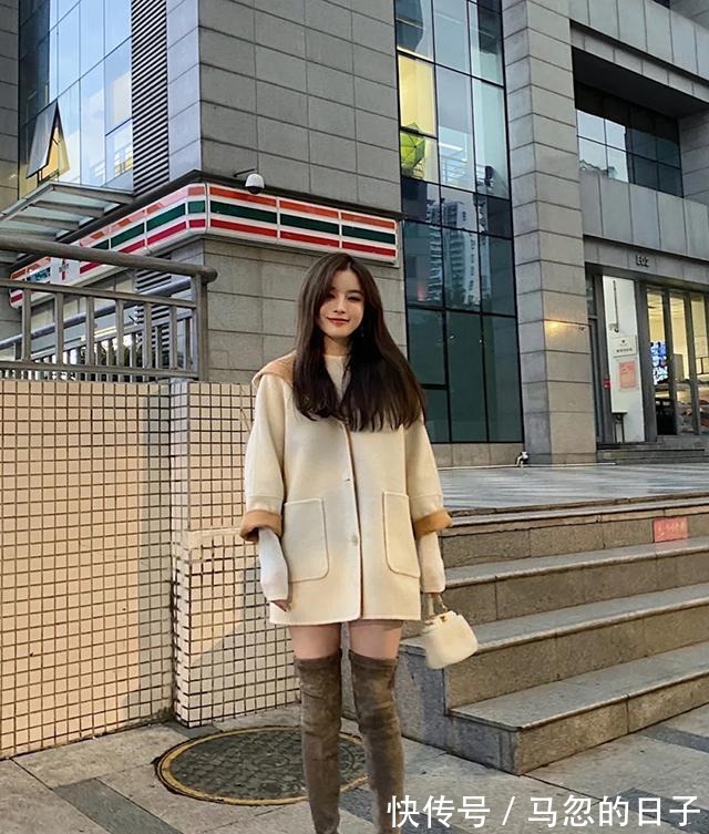 高跟鞋 个矮的女人,放弃短靴吧!试试这4双“高跟靴”,不仅时尚还显高!