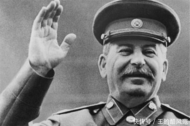 苏联|斯大林临死时,只穿了一条短裤,含泪说了四个字,让人泪目