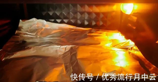 面团|这种食材号称“便秘克星”,粗粮细作,还能护眼~宝宝辅食!