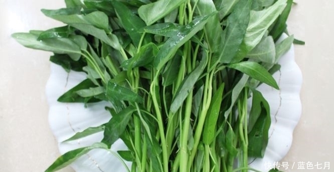 聪明人最爱吃的3种蔬菜，排毒润肠，保护眼睛，增强体质