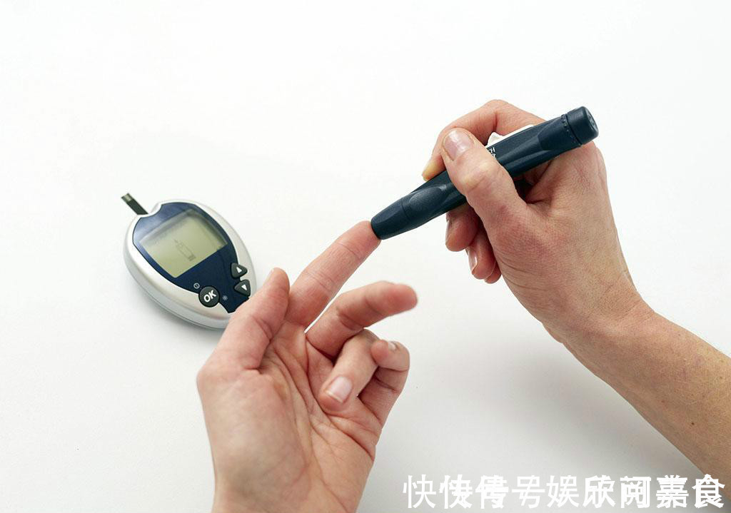 2型糖尿病|喝完水之后出现两个信号,最好去检查一下,糖尿病可能已经找上你