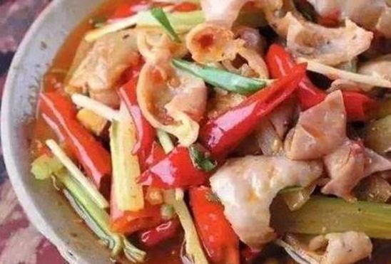 姜米|美食推荐：泡椒肥肠，烧椒茄子，秋葵炒鸡蛋，素炒茶豆的做法