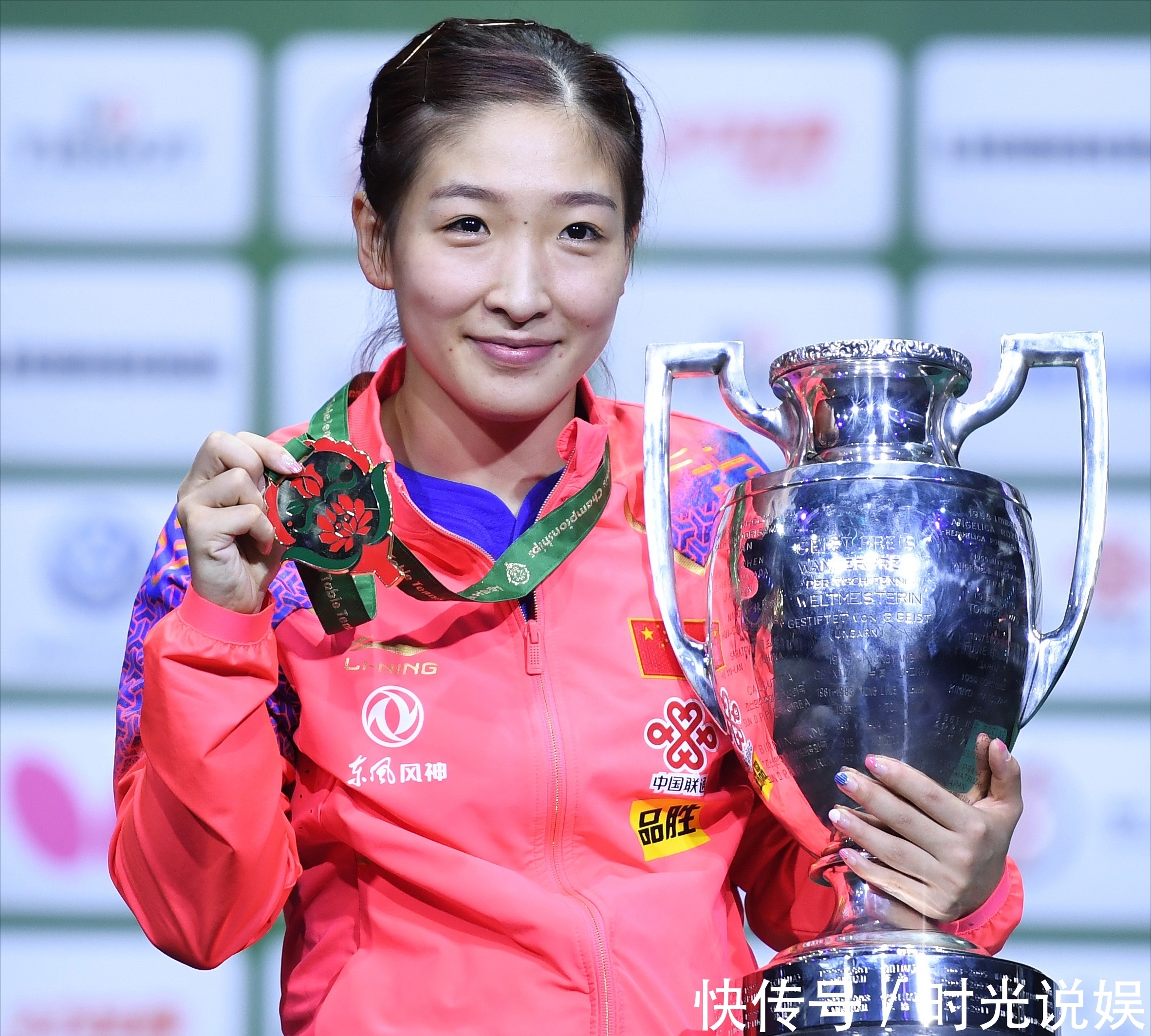 女乒|刘国梁含泪祝福,丁宁退役迎来新身份,女乒新队长花落谁家?