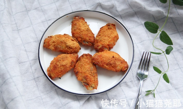 调味料|用咸蛋黄烤鸡翅,香咸美味,做法不难,好吃到舔手指