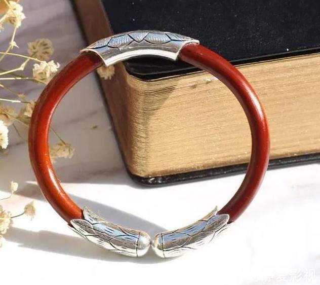 藏银苗银竟然不是银，知道真相你还会抢着买吗