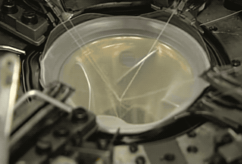 江小丧 丝袜为什么没有缝?连裤丝袜又是怎么把两只丝袜拼接到一起的?