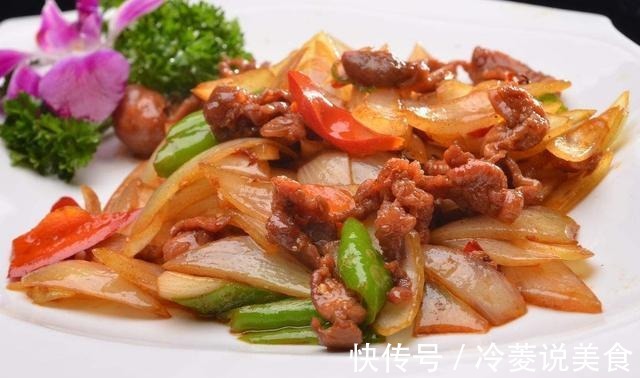 洋葱最简单的做法，天天吃都不会腻，出锅瞬间被抢光！