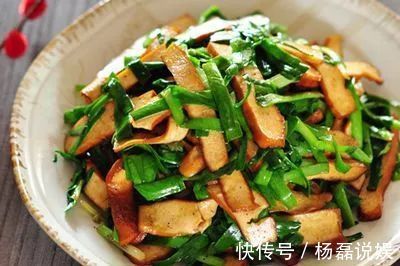 腐竹|几道荤素搭配的家常菜，简单易做色泽诱人，看着就特有食欲