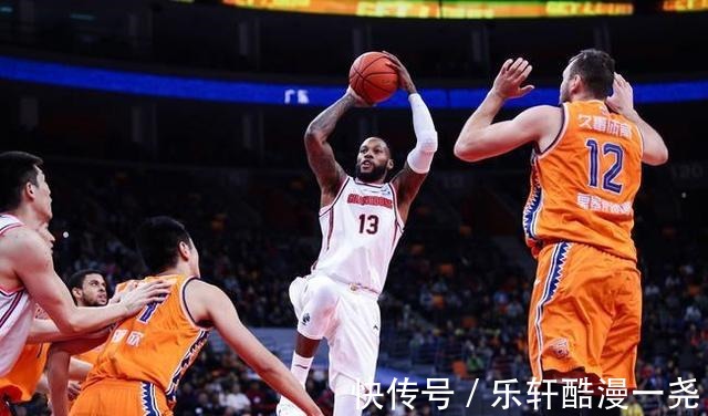 球場(chǎng)|威姆斯+周鵬+任駿飛！CBA最無解的鋒線組合