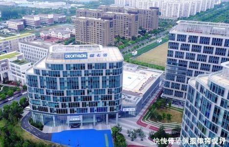 品牌|这个法国运动品牌,在中国不打广告不请明星,一年却轻松赚走百亿