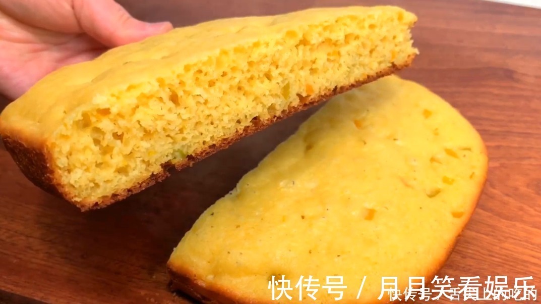 发糕|4个鸡蛋,一碗玉米面,教你做发糕,不用烤箱电饭锅,比蛋糕好吃