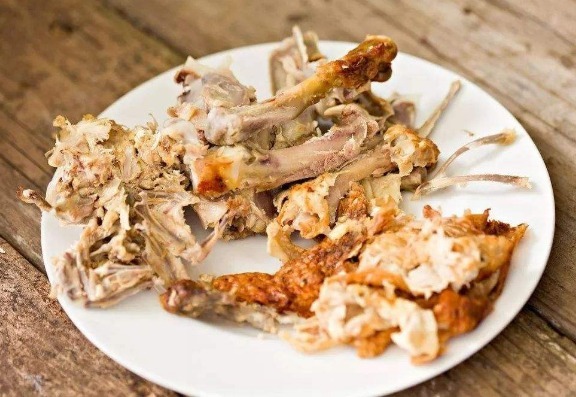 亚硝酸盐|30岁男子常吃一道菜“患癌”,4种“送命菜”,尽量别吃