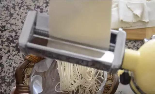 想不想吃一碗销魂的面?教你两道,保证回味无穷!