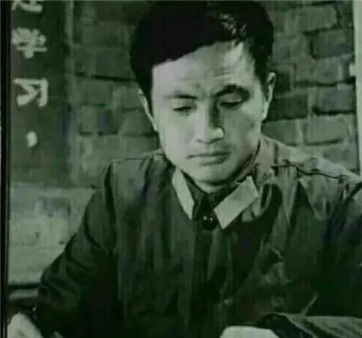 孟军|为任正非生下孟晚舟,省长的女儿孟军,离婚后过的如何?