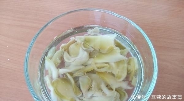 土豆和它一起吃是“天然泻药”，清肠排毒，皮肤白皙不长痘！