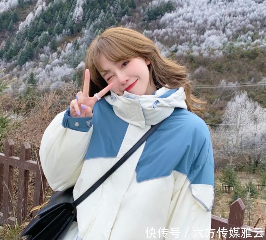 厚外套+半裙,棉服+裤子,冬天这么穿太洋气了